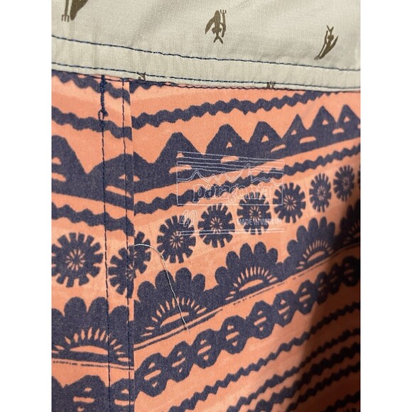 Patagonia Wavefarer Board Shorts Mens Medium Orange Blue Print Swim Trunk 10" - Picture 6 of 7